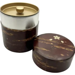 Teedose mit Kirschbaumrinde
